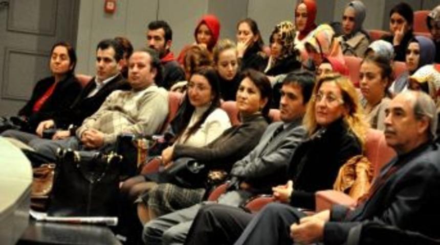 Aib&uuml;&rsquo;de Mevlana Ve Şems Anlatıldı