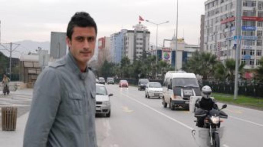 "Motosiklet S&uuml;r&uuml;c&uuml;leri Trafikte Daha Dikkatli Olmalı"