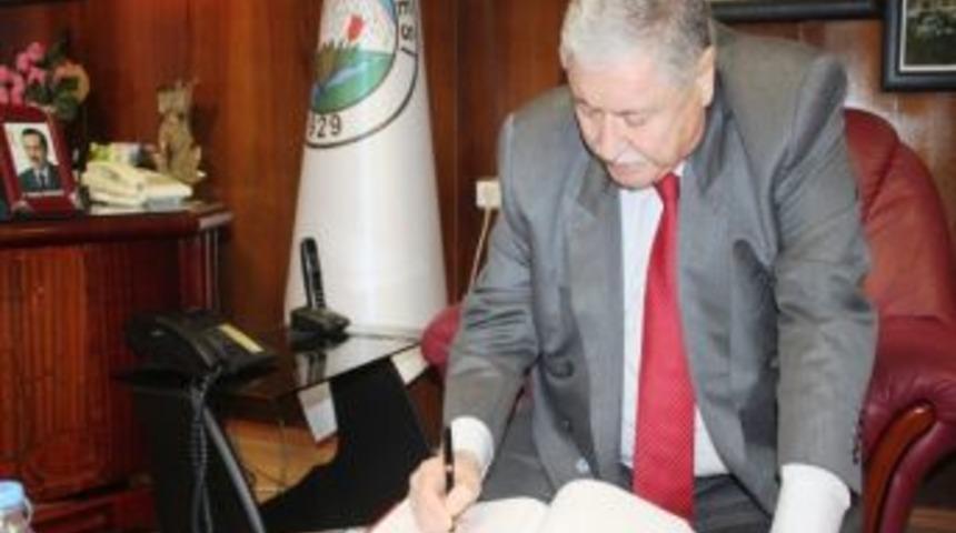 Hasan Celal G&uuml;zel&rsquo;den Muş Belediyesi&rsquo;ne Ziyaret