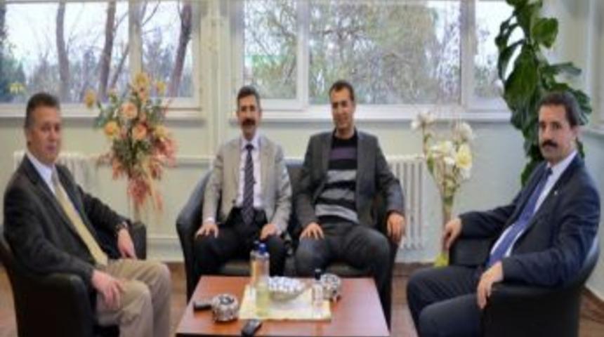 &Uuml;niversite &Ouml;ğrencilerine İstihdam Kolaylığı