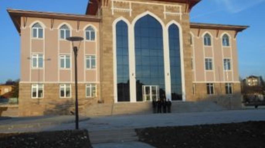 Vali &Ccedil;ift&ccedil;i, Dumlupınar H&uuml;k&uuml;met Konağı'nı İnceledi