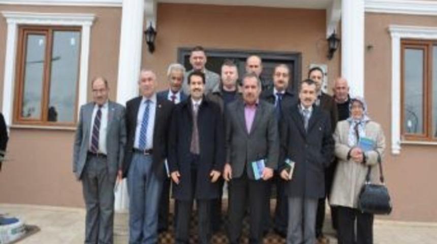 Başkan Yaman Muhtarlarla G&ouml;r&uuml;şt&uuml;
