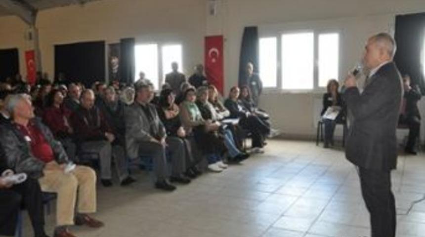 Akg&uuml;n: &ldquo;&Ccedil;ocuklarınızla arkadaş olun&rdquo;