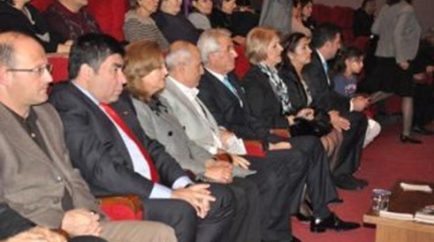 Mevlana B&uuml;y&uuml;k&ccedil;ekmece&rsquo;de anıldı