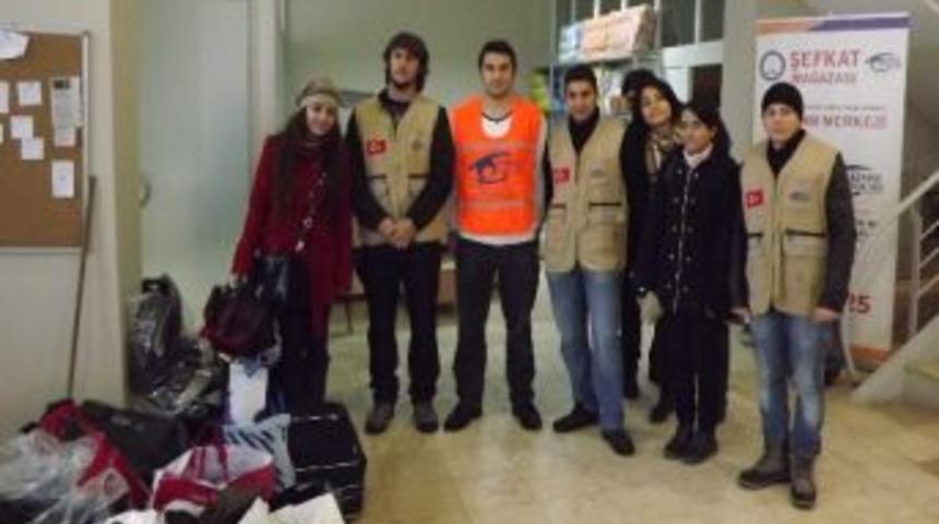 Hk&uuml; &Ouml;ğrencileri İhtiya&ccedil; Sahibi Aileler İ&ccedil;in Yardım Topladı