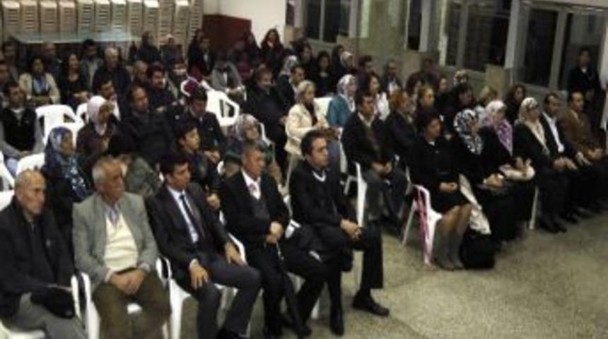 Fethiye'de Osmanlıca Kursunu Tamamlayanlara Sertifika