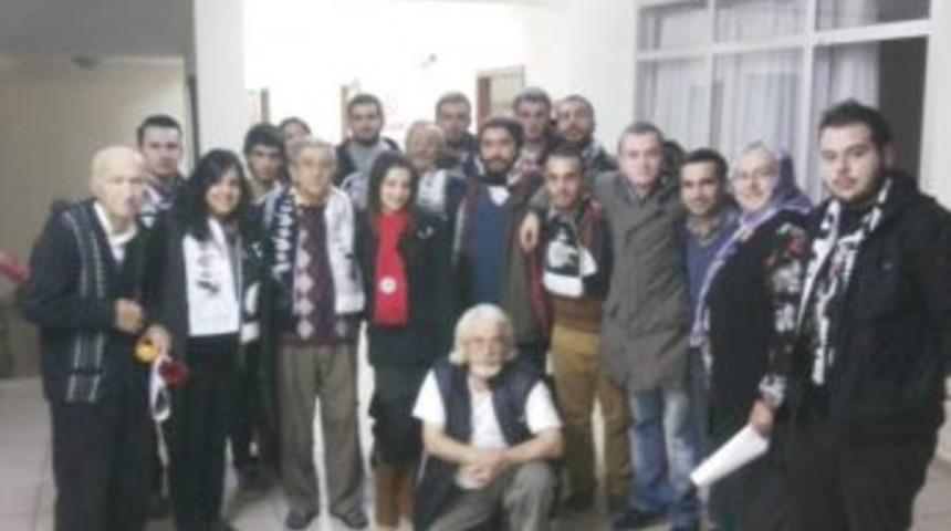 Be&uuml; &ldquo;karaelmaslı Kartallar&rdquo; Beşiktaş Grubundan, Zonguldak Huzurevi Sakinlerine Ziyaret