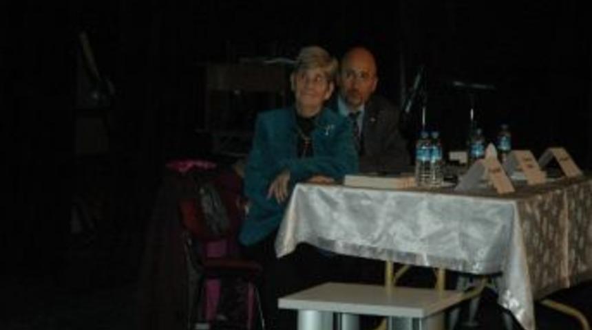 Tekahed`in Paneline Prof. Dr. Aydın Ve Prof. Dr. Karatay Katıldı