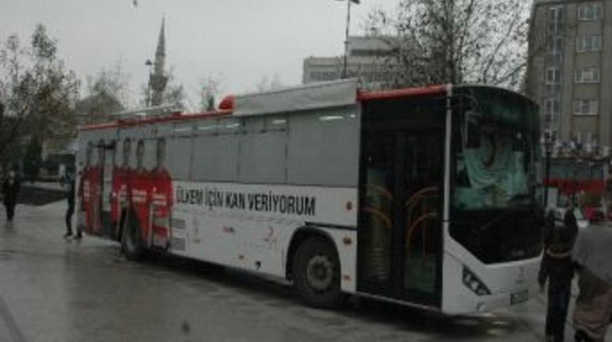 Kızılay Kan Merkezinden &Ccedil;orlu`da Kan Bağışı Kampanyası