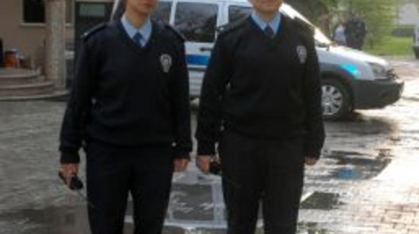 İzmir'in Asayişine Kadın Eli Değdi