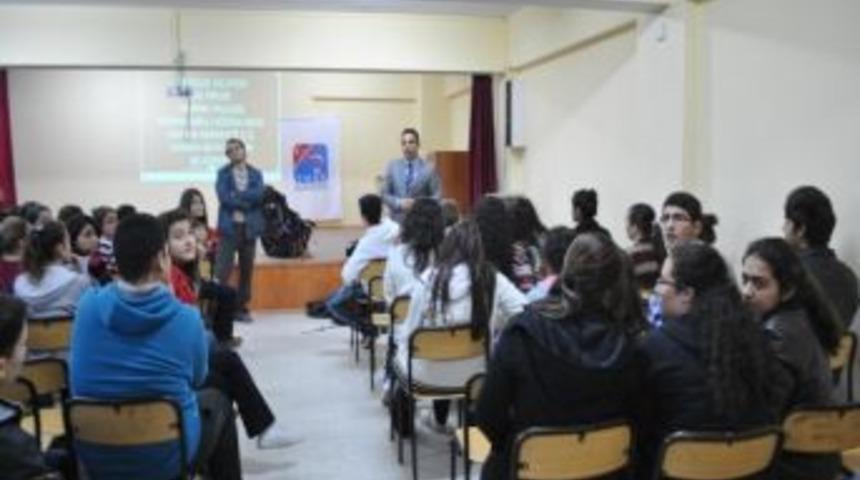 "gen&ccedil;lik U&ccedil;uyor" Projesi