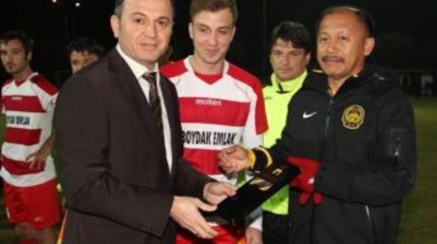 Malezya U19 Milli Takımı D&ouml;şemealtı Belediyespor İle Hazırlık Ma&ccedil;ı Yaptı