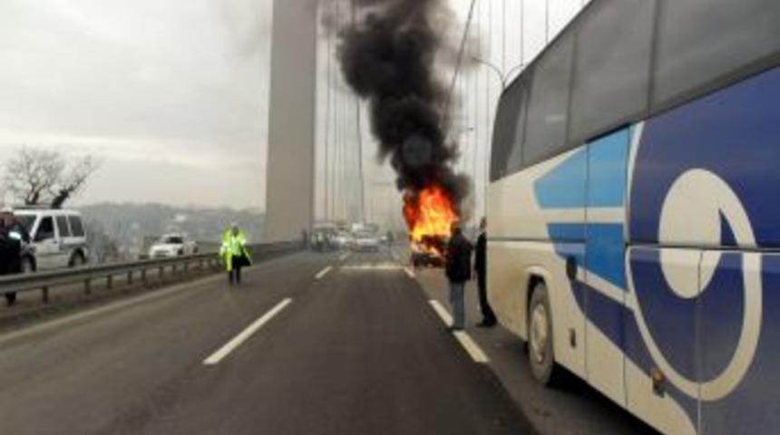 FSM'de Trafiği Kilitleyen Yangın