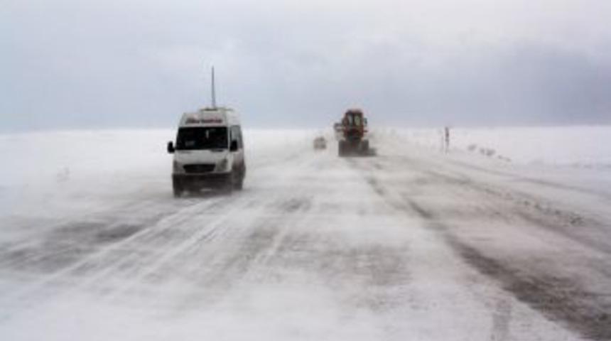 Kars&rsquo;ta 109 K&ouml;y Yolu Ulaşıma Kapandı