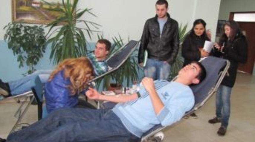 Myo &Ouml;ğrencilerinden Kan Bağışı