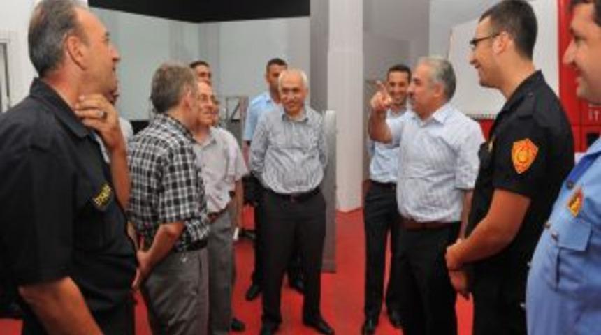 Ankara İtfaiyesi Personeli &Ouml;d&uuml;ll&uuml; Sim&uuml;lasyonla Eğitiliyor