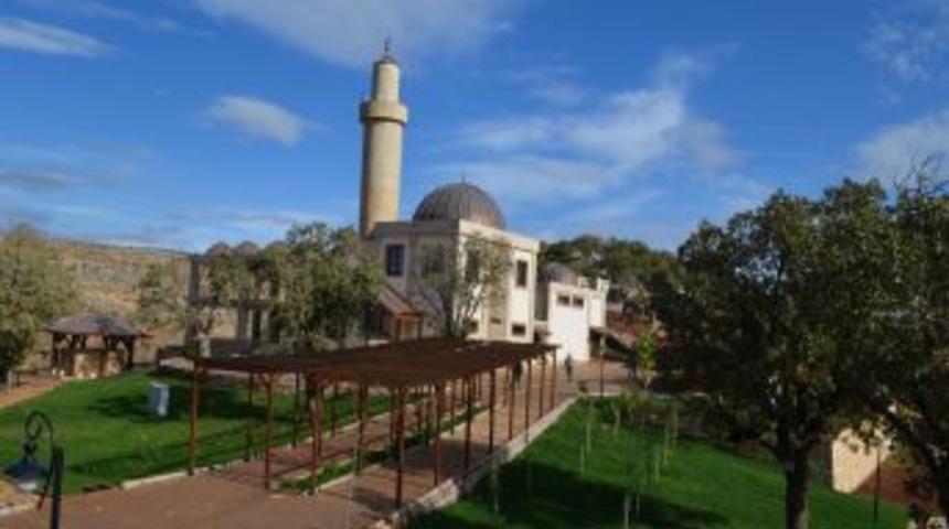 Peygamber T&uuml;rbeleri Restore Edilince Ziyaret&ccedil;i Sayısı 3 Kat Arttı