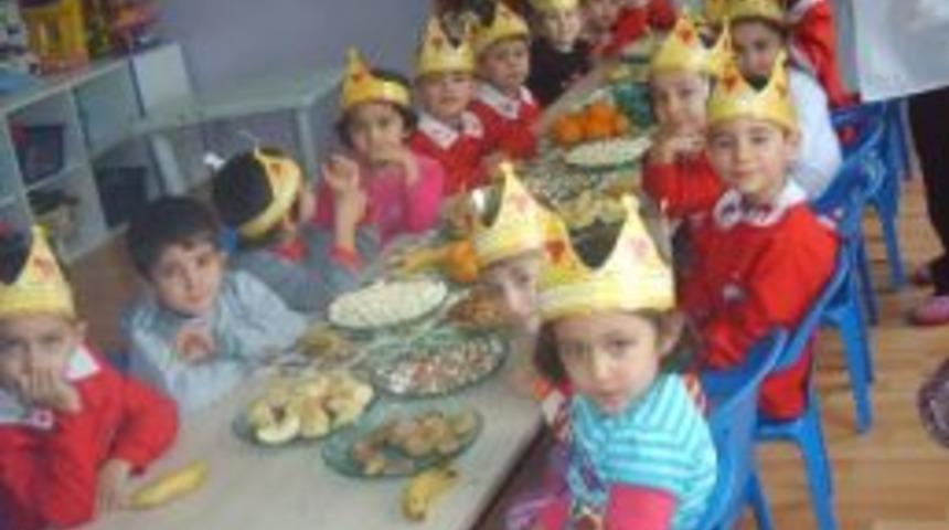 Minik &Ouml;ğrenciler Yerli Malı Ve Tutum Haftası'nı Kutladı