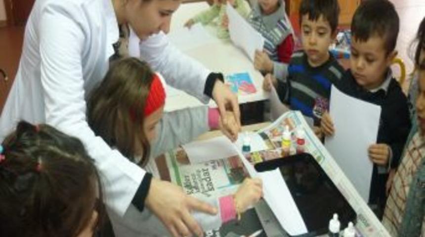 &Ccedil;ocuk Kul&uuml;b&uuml; &Uuml;yeleri Ebru Yapmayı &Ouml;ğrendi