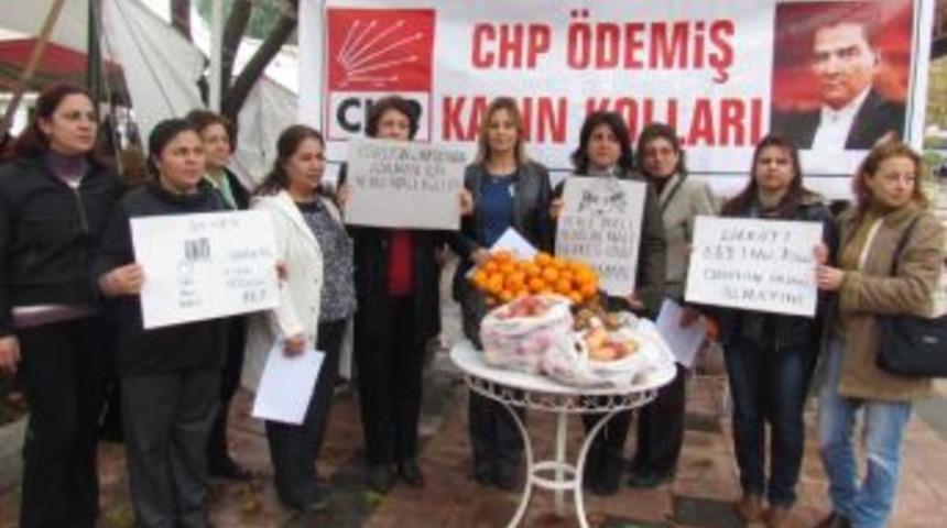 Chp&rsquo;li Kadınlar, Yerli Malı Haftası&rsquo;nı Pazarda Kutladı