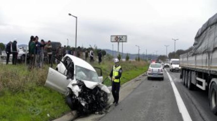 Sapanca'da Trafik Kazası: 4 Yaralı