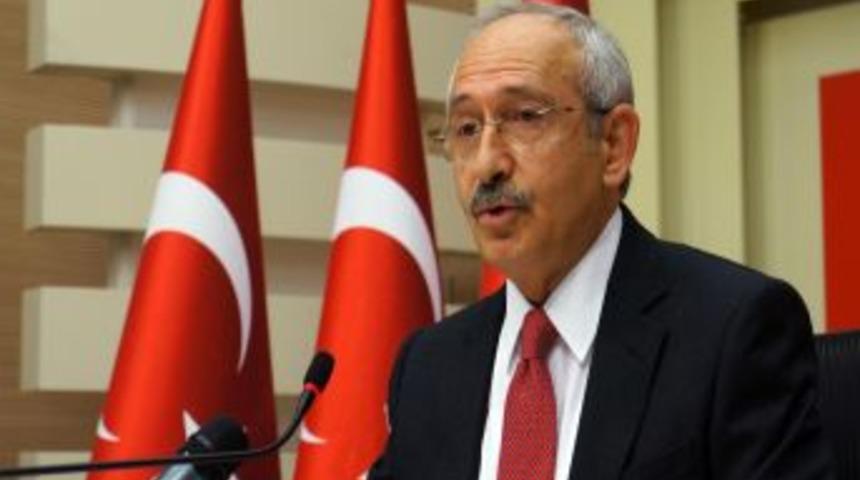 Kılı&ccedil;daroğlu: Başbakan Demokrasiden Şikayet Ediyor