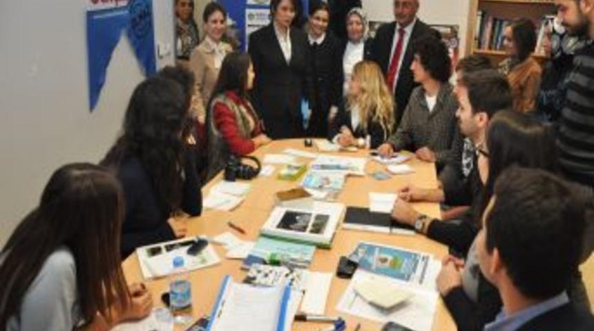Milletvekili Candemir'den Gen&ccedil;lere Moral Ziyareti