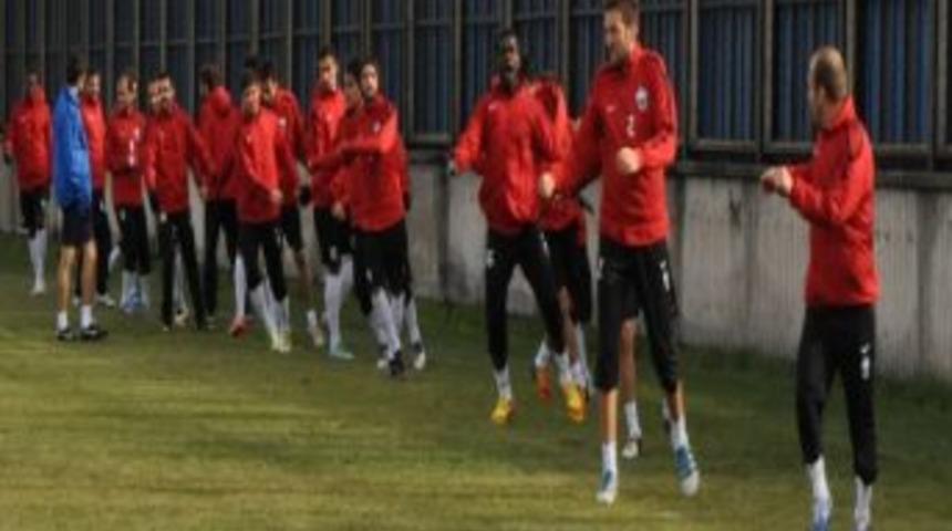 Kayseri Erciyesspor İlk Yarıyı Lider Bitirmek İstiyor