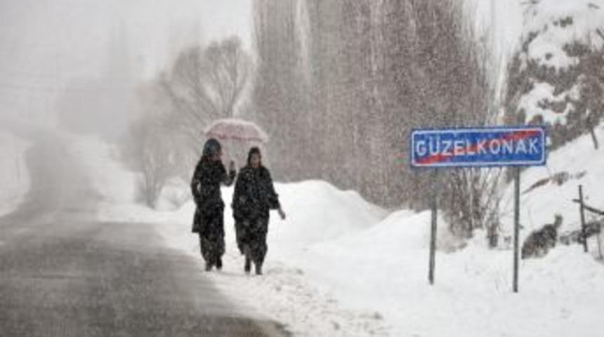 Y&uuml;ksekova&rsquo;da Kar Esareti