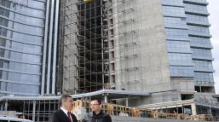 Y&uuml;reğir Adana'nın Yıldızı Olacak