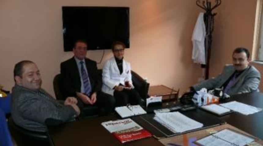 &Ouml;zt&uuml;rk Ve Kutlu'dan İl&ccedil;e Hastanesine Ziyaret