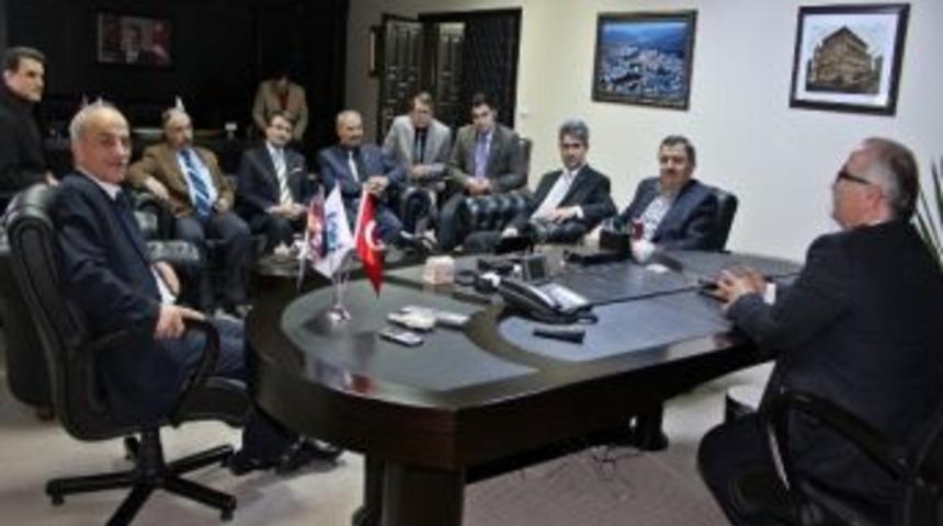 Memur-sen Genel Başkanı G&uuml;ndoğdu&rsquo;dan Rekt&ouml;r Budak&rsquo;a Ziyaret