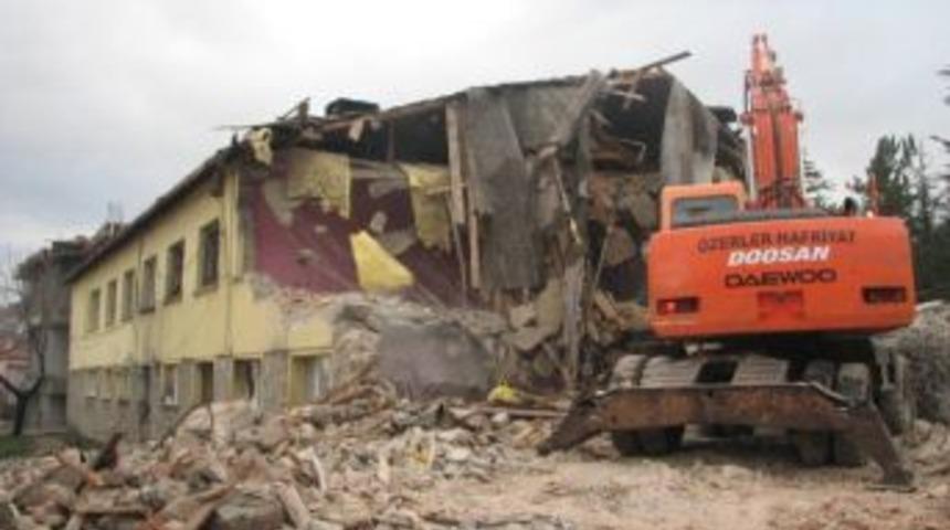 Keles Devlet Hastanesi Eski Askerli Şubesi Binasına Taşındı