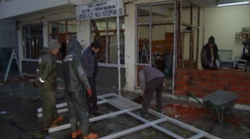 Lapseki Halk K&uuml;t&uuml;phanesi Onarılıyor