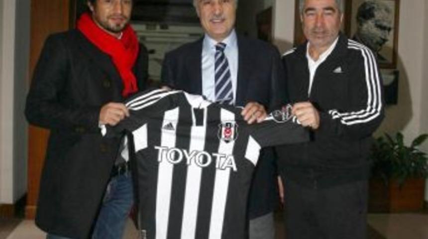 H&uuml;seyin &Ccedil;apkın&rsquo;dan Beşiktaş'a Ziyaret