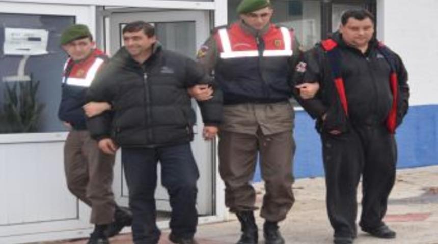 &Ccedil;am Fidanlarını &Ccedil;alan Bulgar Zanlılar, Gişelerde Yakalandı