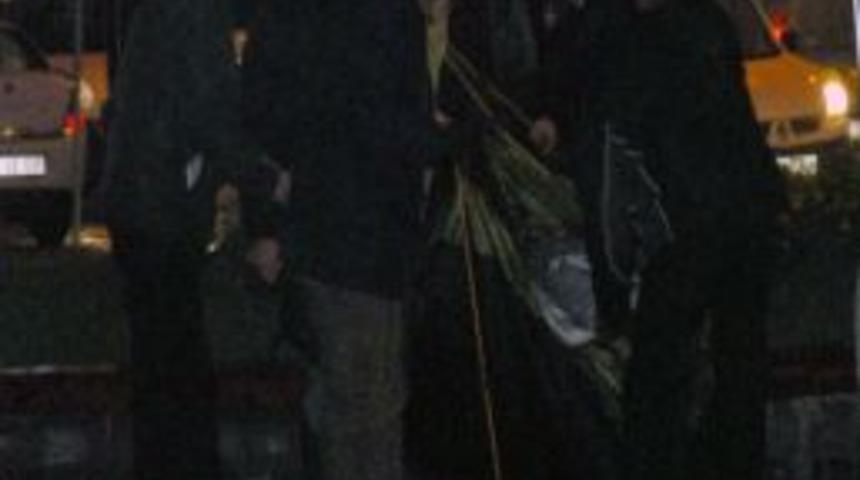 Protestoculara Polis M&uuml;dahalesi