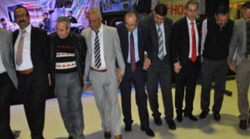 Bitlis Halk Oyunları Ekibi Hayran Bıraktı