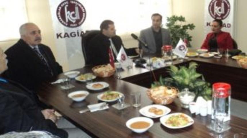 Bbp İzmir Gen&ccedil; İş Adamları İle Bir Araya Geldi