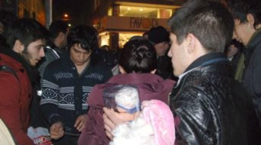 Oyuncak I&ccedil;in Kampanya Başlatan &Ouml;ğrencilere Zabıta Ve Polis M&uuml;dahalesi