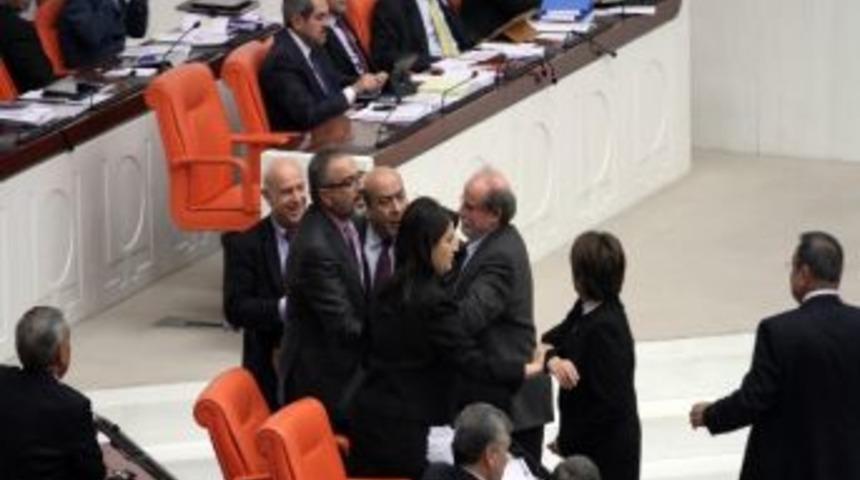 Meclis&rsquo;te Gerginlik