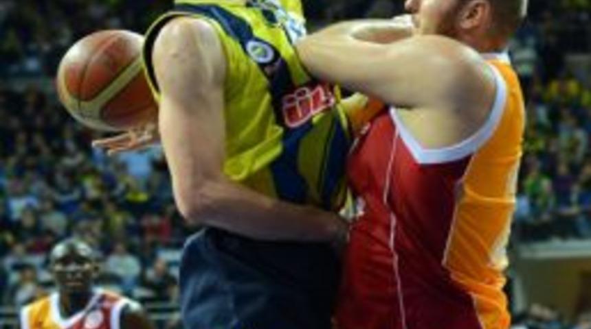 Fenerbah&ccedil;e &Uuml;lker: 74 - Galatasaray Medical Park: 67