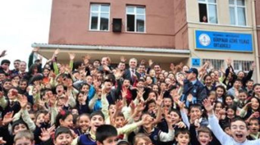 Uzun'dan okul ziyaretleri