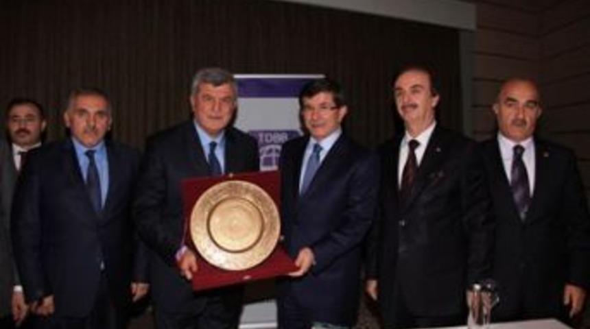 TDBB y&ouml;netimi Davutoğlu ile g&ouml;r&uuml;şt&uuml;