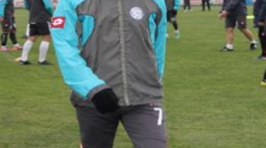 &Ccedil;aykur Rizesporlu Futbolcular İlk Yarıyı Galibiyetle Kapatmak İstiyor