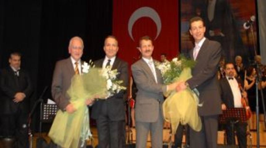 Mak&uuml; Tsm Korosu&rsquo;ndan Muhteşem Konser
