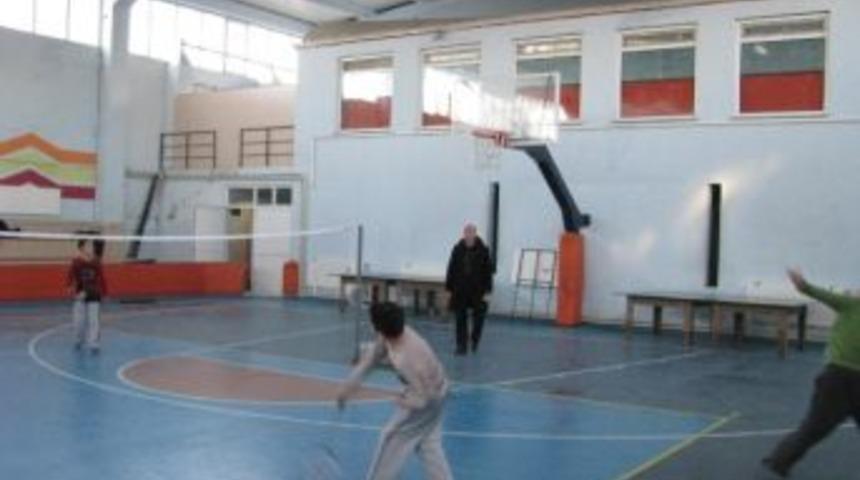 Cumhuriyet Ortaokulu'nda Badminton Kursu A&ccedil;ıldı
