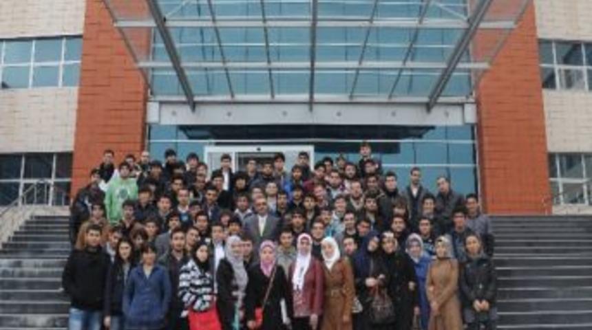 T&uuml;rk Y&uuml;ksek&ouml;ğretiminde Uluslararası &Ouml;ğrenci Alımı