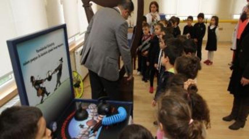 Sankolu Minikler Bilim D&uuml;nyasını Keşfediyor
