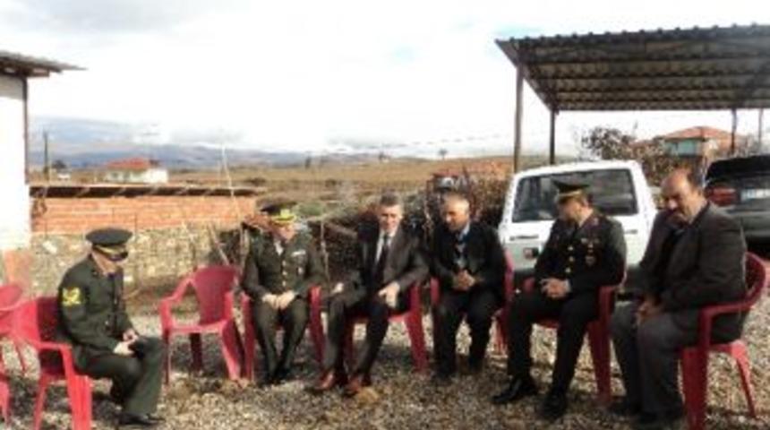 Şehit G&uuml;ler&rsquo;in Şehadet Belgesi Ailesine Verildi